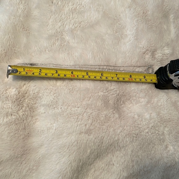 Gorgeous silver colour necklace with crystals - Picture 11 of 11